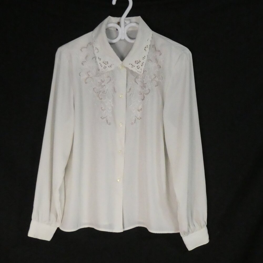 ELITE INTERNATIONAL | size 12 | White Embroidered Blouse
